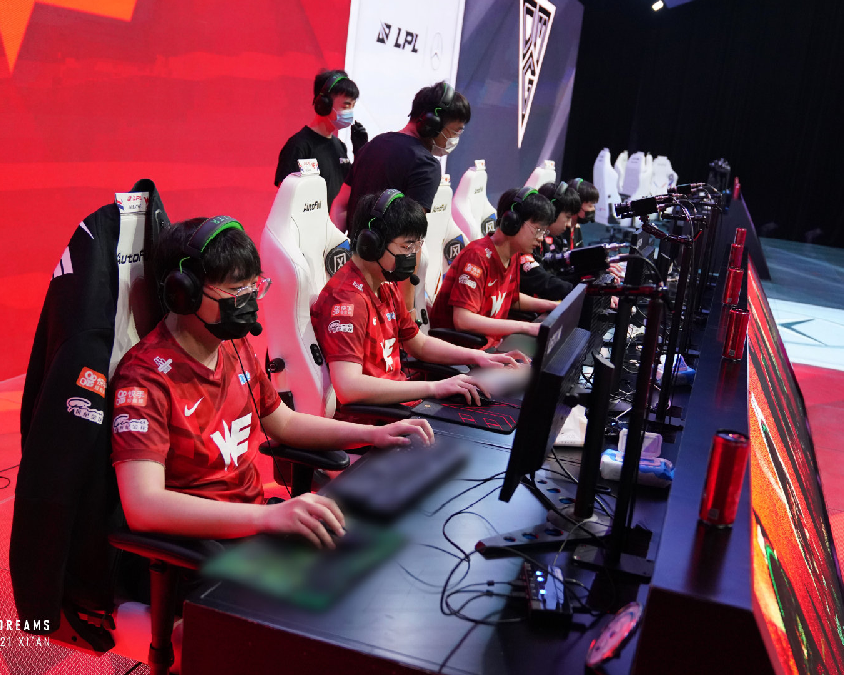 了中场支配 了中场支配