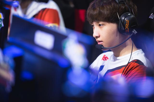 三镇队的边 三镇队的边