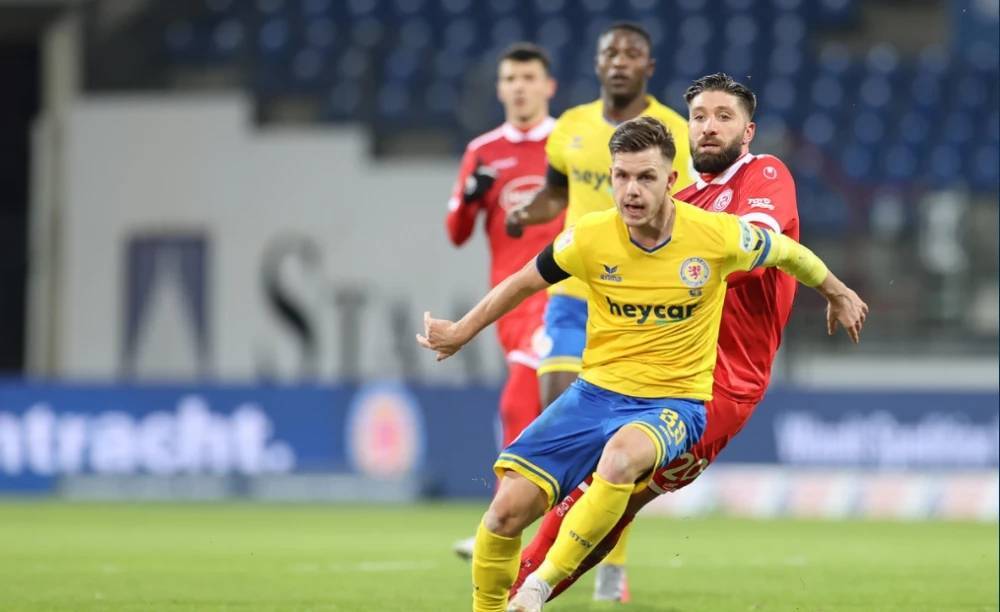 骑士等东部 骑士等东部