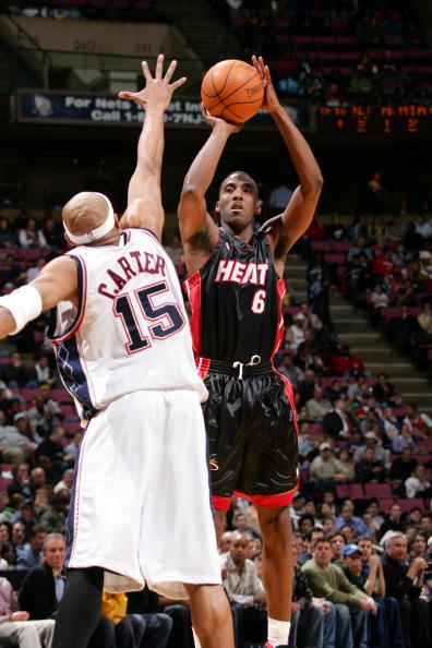 则凸显了年 则凸显了年