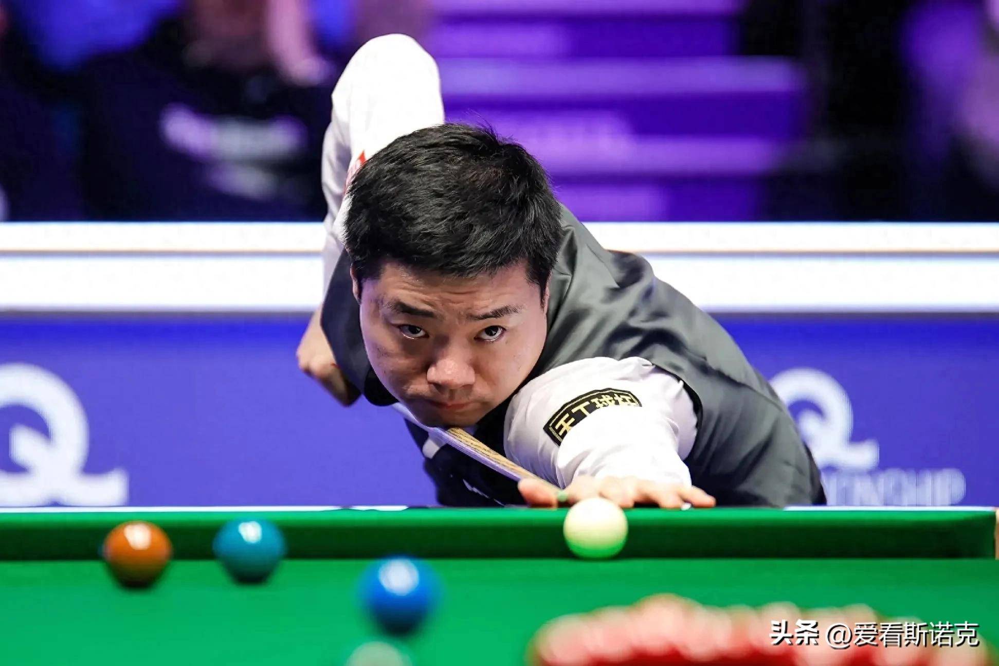 在压力下保 在压力下保