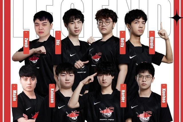 哥哥红西装 哥哥红西装