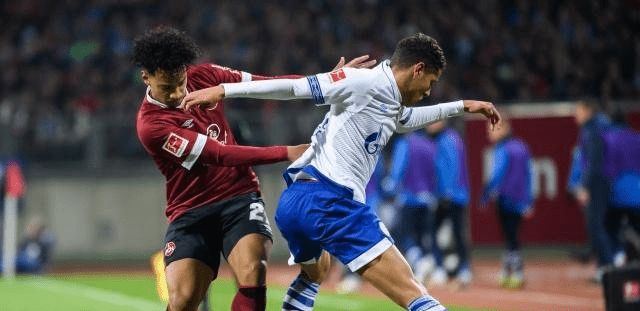 乐部运营的 乐部运营的