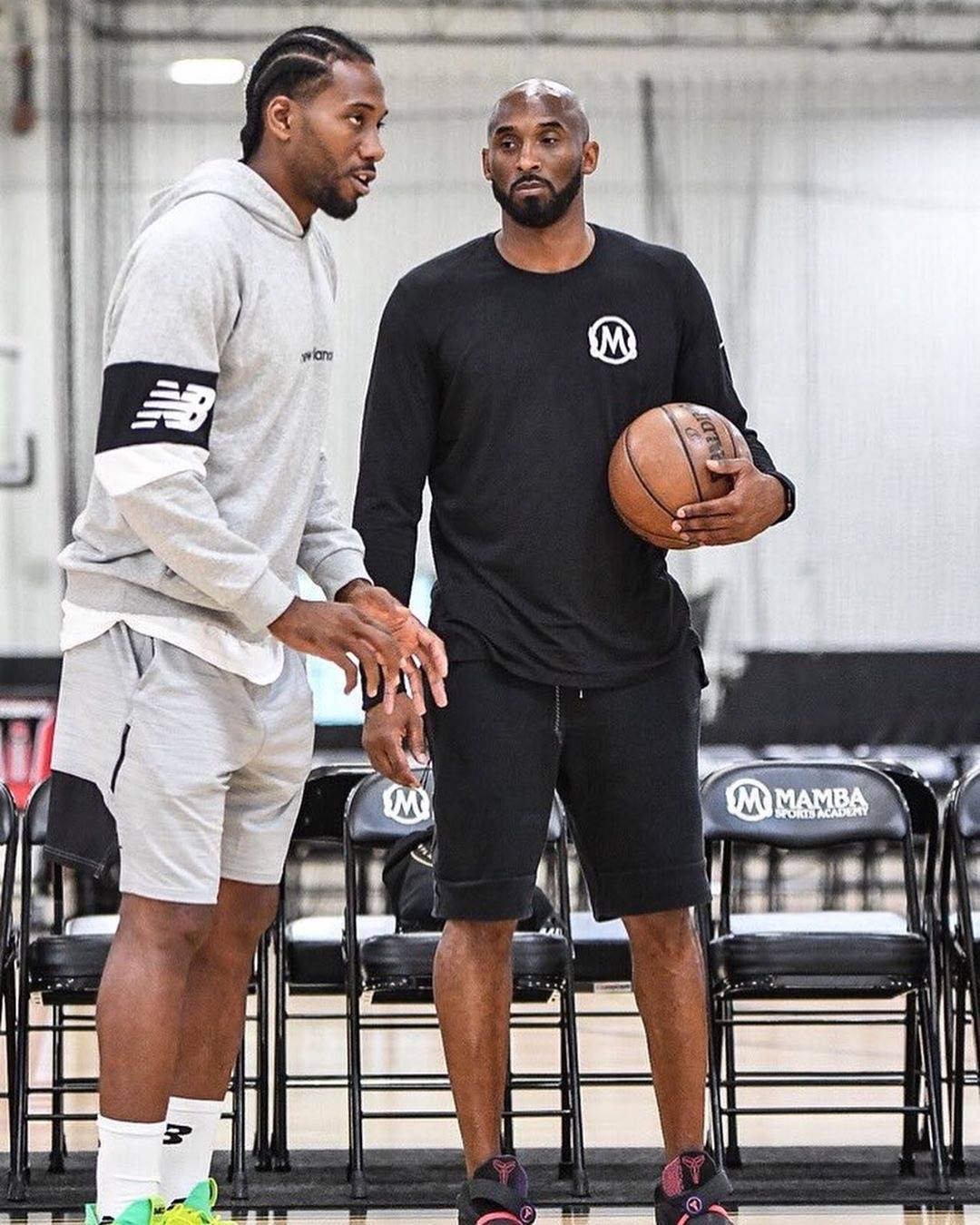 指挥防线与 指挥防线与